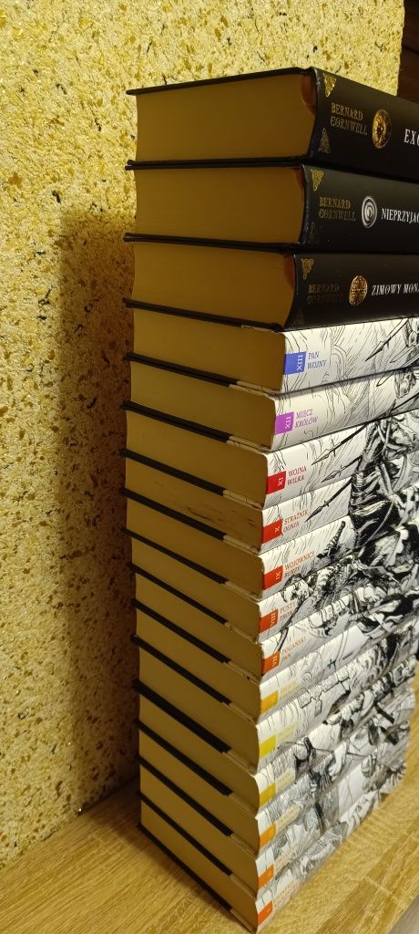 Bernard Cornwell, Wojny wikingów 1-13, Trylogia Arturiańska 1-3,zestaw