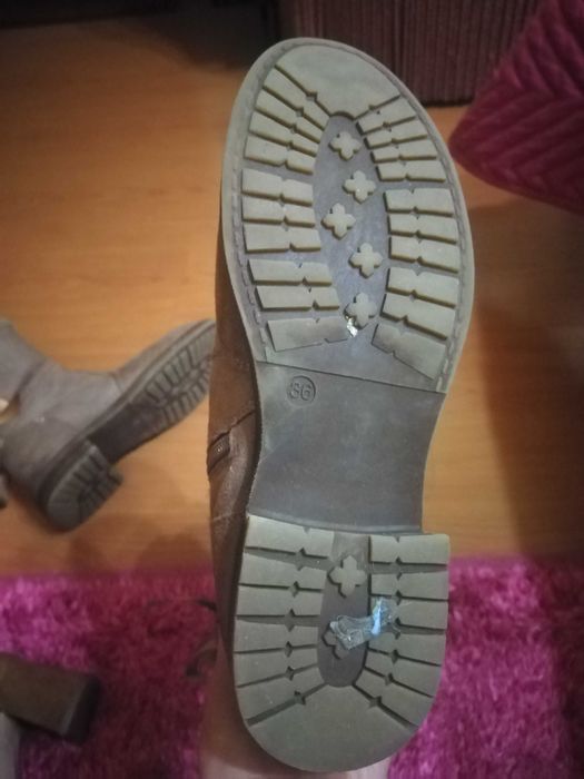 Botas tamanho 36