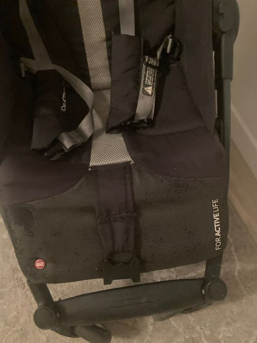 Wózek dziecięcy typu spacerówka