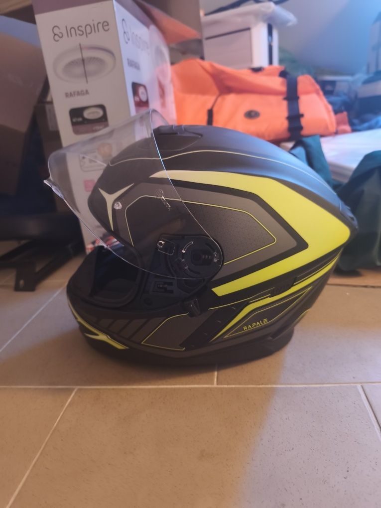 Kask LAZER  motocyklowy NOWY  Rozmiar S