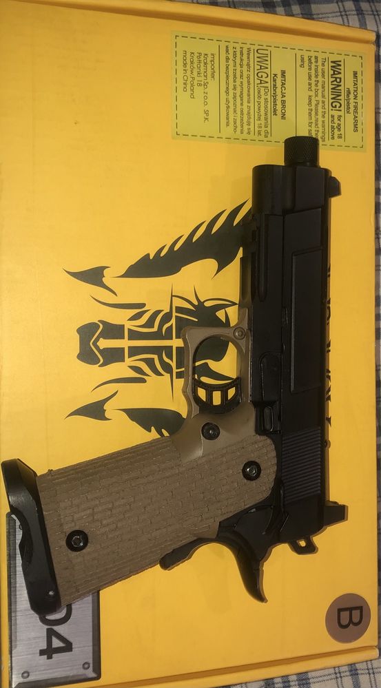 Airsoft pistola R504