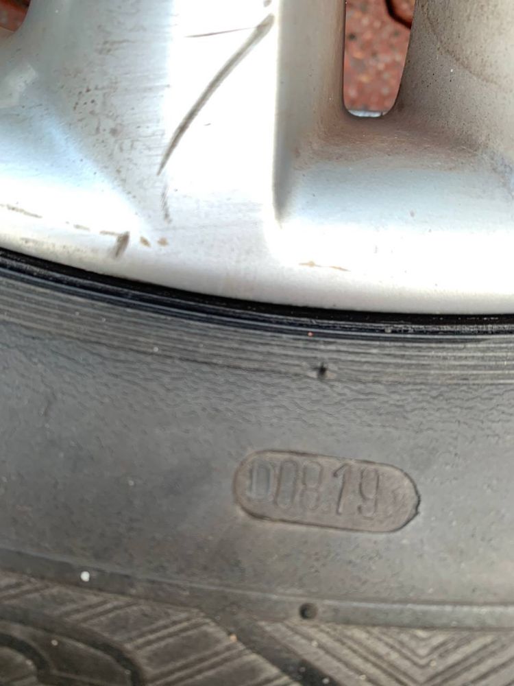 Sprzedam felgi samochodowe nissan qashqai  r 17
