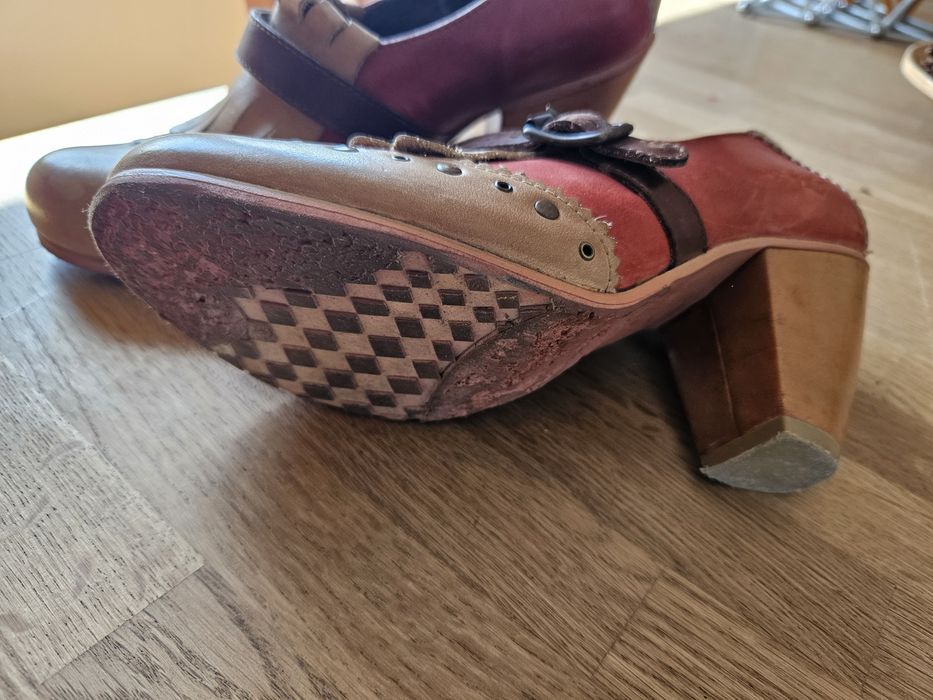 Sapatos pele bicolor