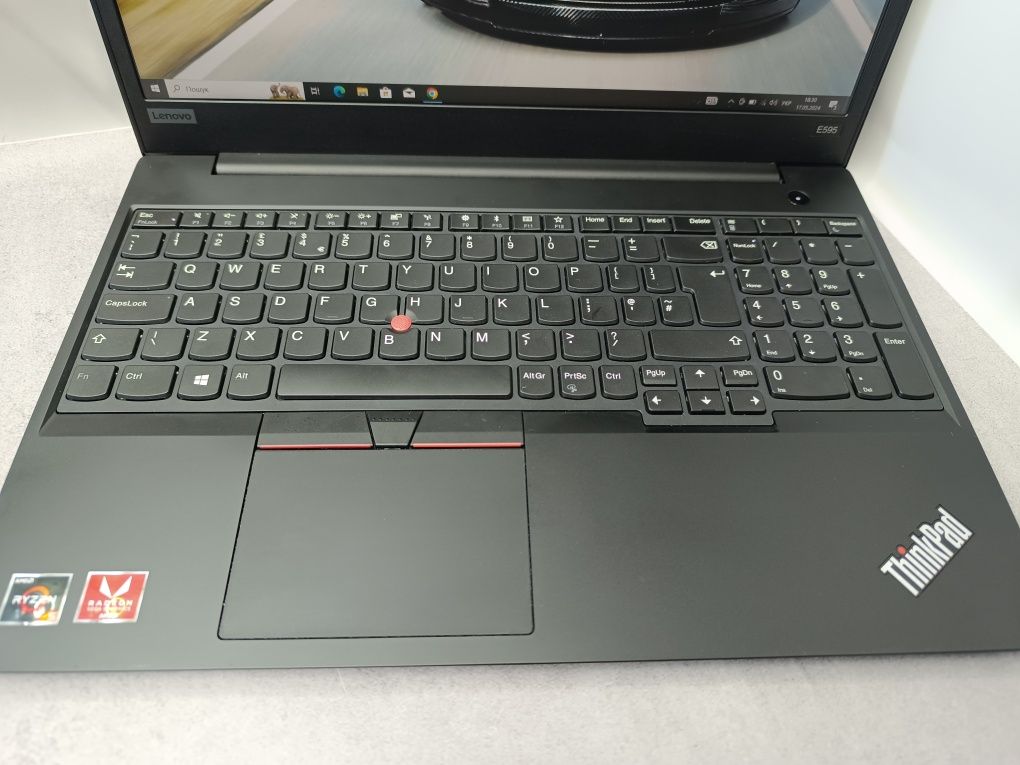 Lenovo ThinkPad E595/Ryzen 5 3500U/8 GB/256GB/15.5"/Full HD IPS