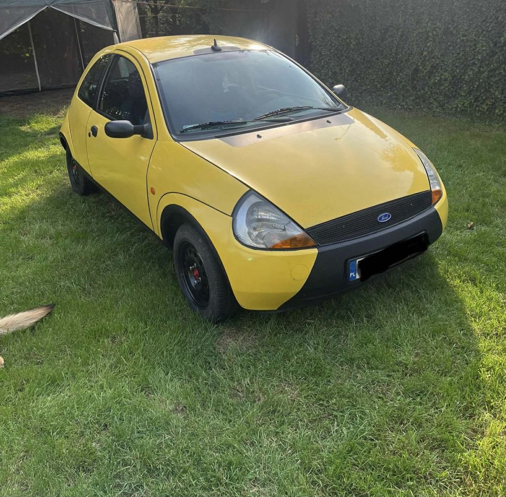 Sprzedam samochód Ford Ka 1,3 2004r. w b. dobrym stanie.