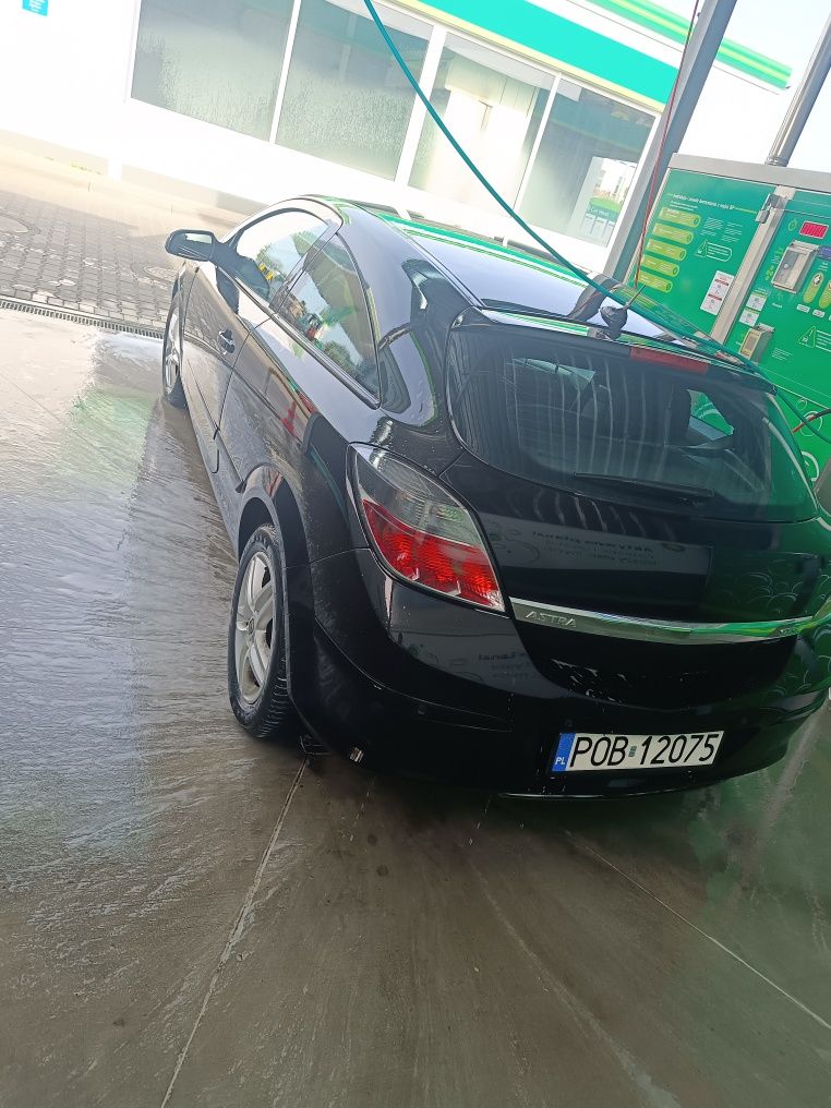 Opel astra h GTC
