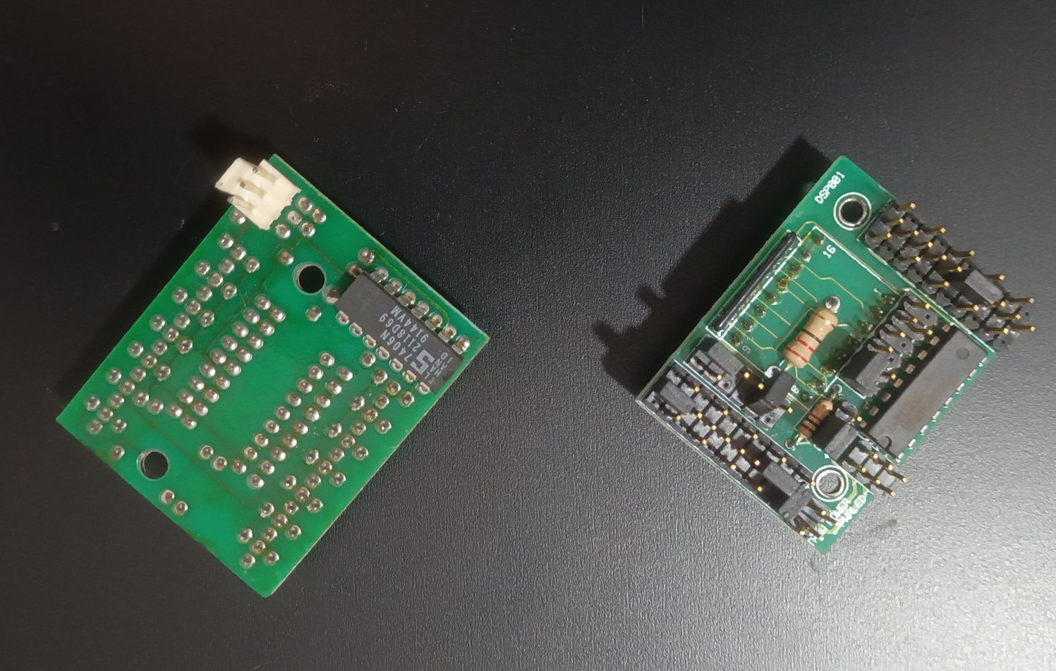 Displays para caixas de computadores antigos 10€ cada um