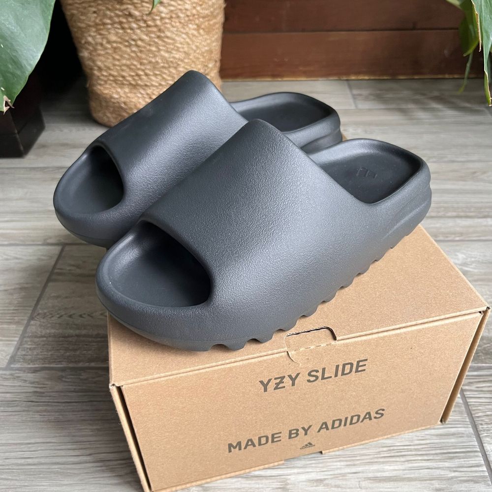 Klapki yeezy slide onyx rozmiar 38