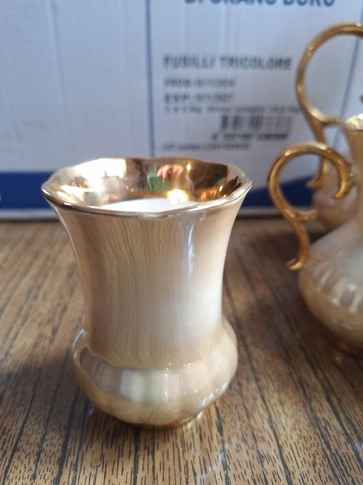 Кавовий фарфоровий сервіз