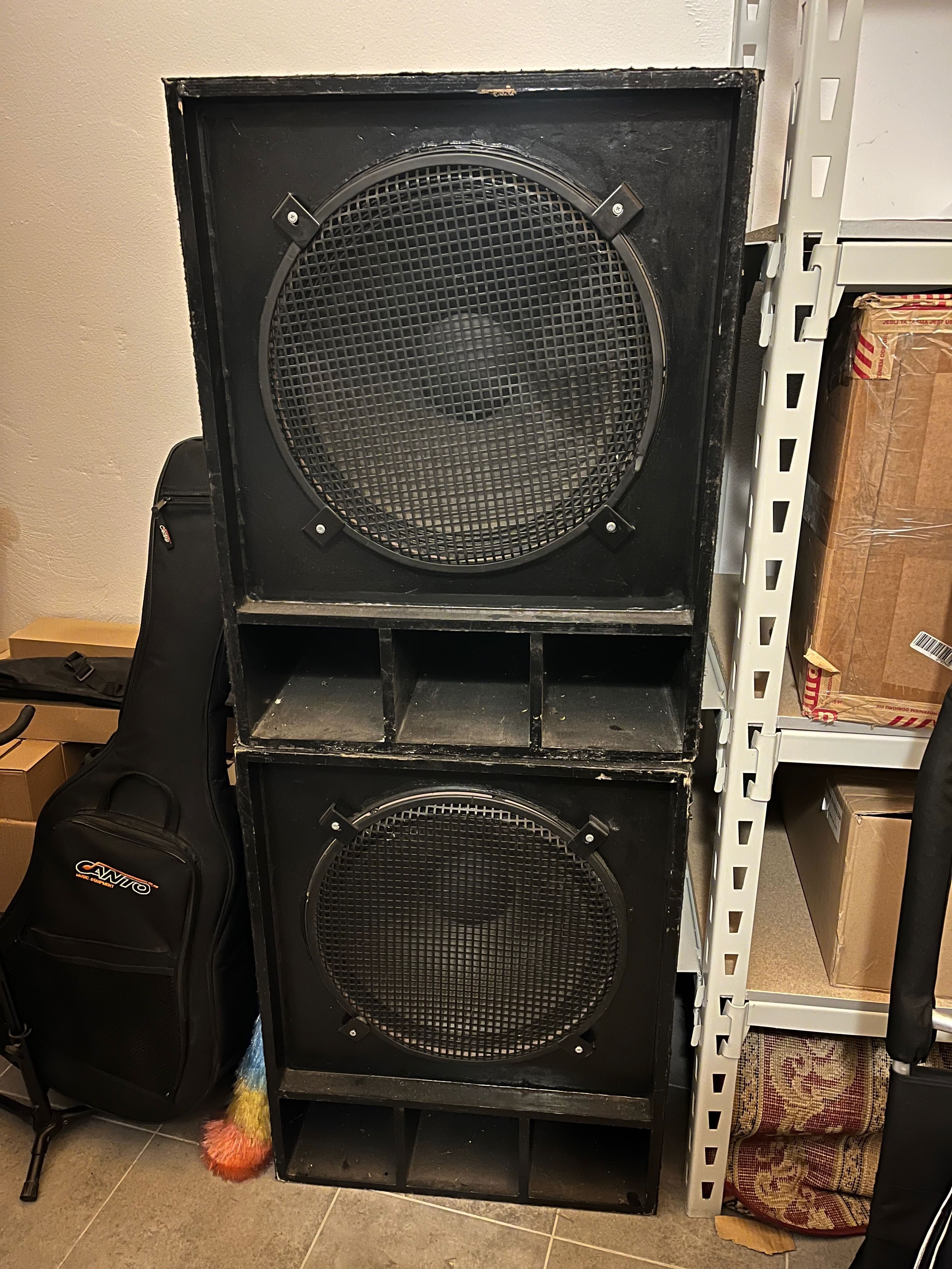Kolumny basowe suby subwoofer subbufer na 18 calowych głośnikach 500 W