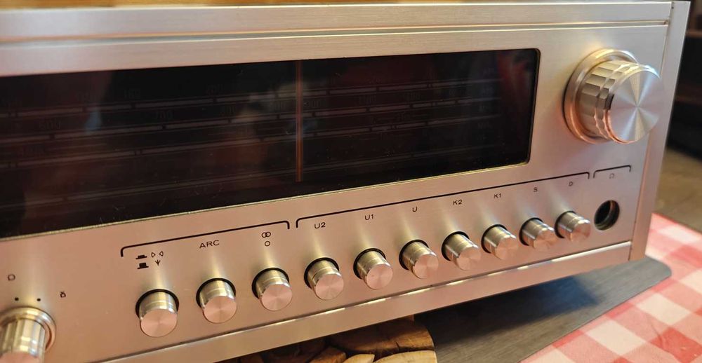 Elizabeth Stereo (dawna licencja Sanyo) UNIKAT