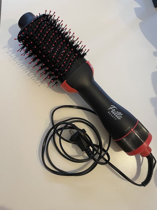 Escova secadora e modeladora Frilla
