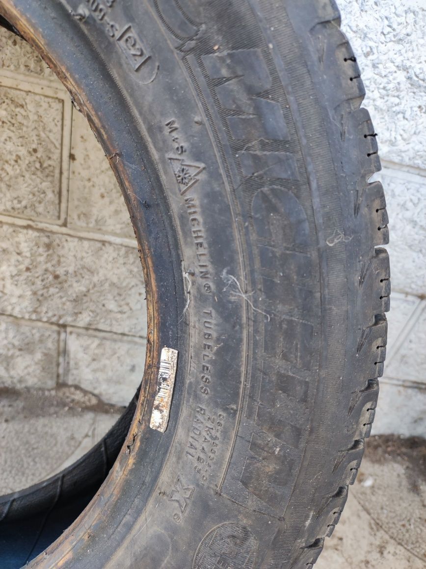 Продам одну зимнюю шину 175/65 R14 86T Mischelin X - ICE