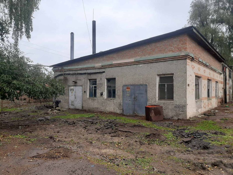 Майновий комплекс  з ЖД під’їздом,земельна ділянка 2,9 га
