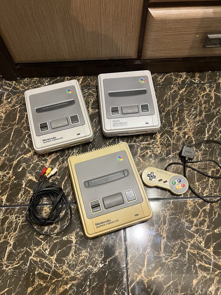 Приставки  Nintendo super famicom