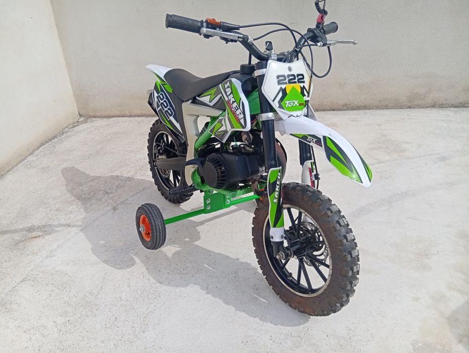 Mini moto com rodinhas