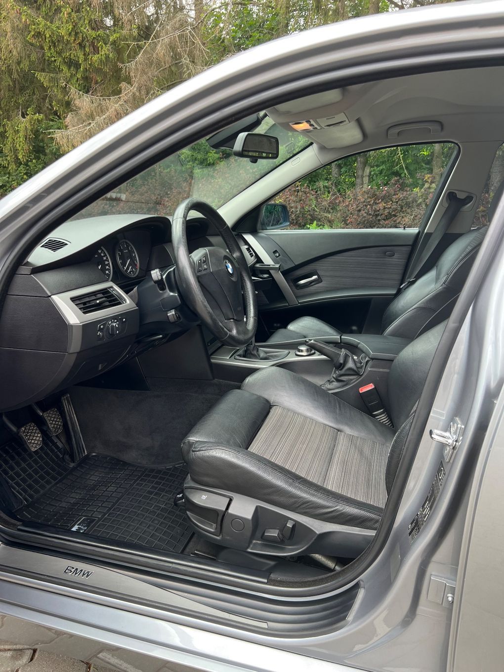 BMW Seria 5 BMW e60 525i