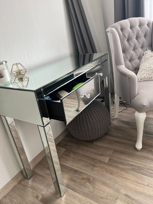 Konsola szklana, komoda szklana