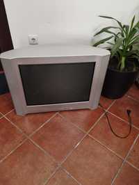 Televisão antiga para venda