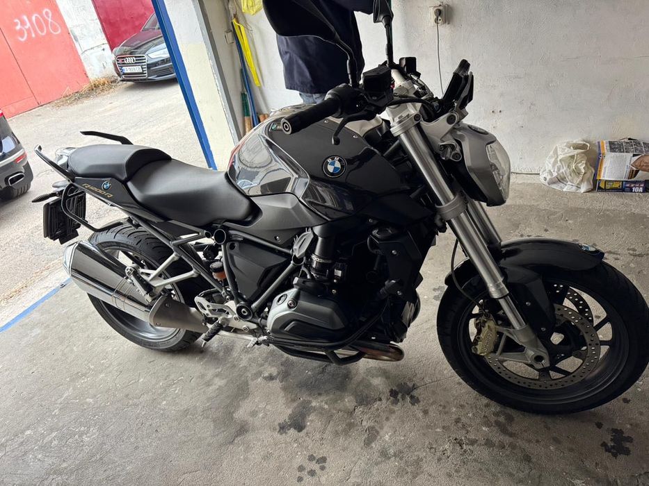 Продам мотоцикл BMW r1200r