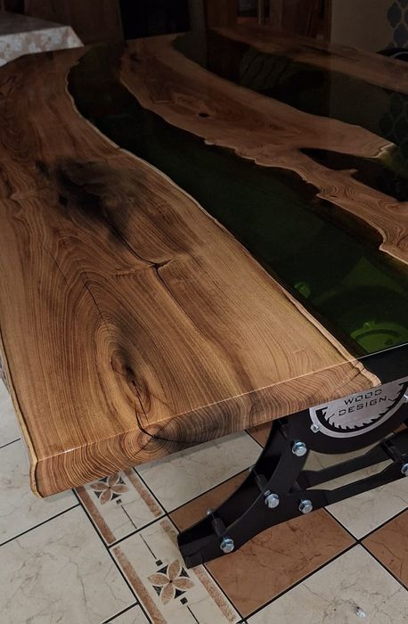 Sprzedam stół z żywicy