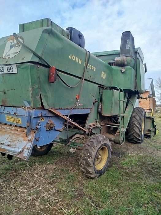 Продам комбайн John deere 630