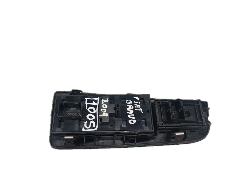 Comando / botão / interruptor vidros frente esquerdo FIAT Bravo II (19