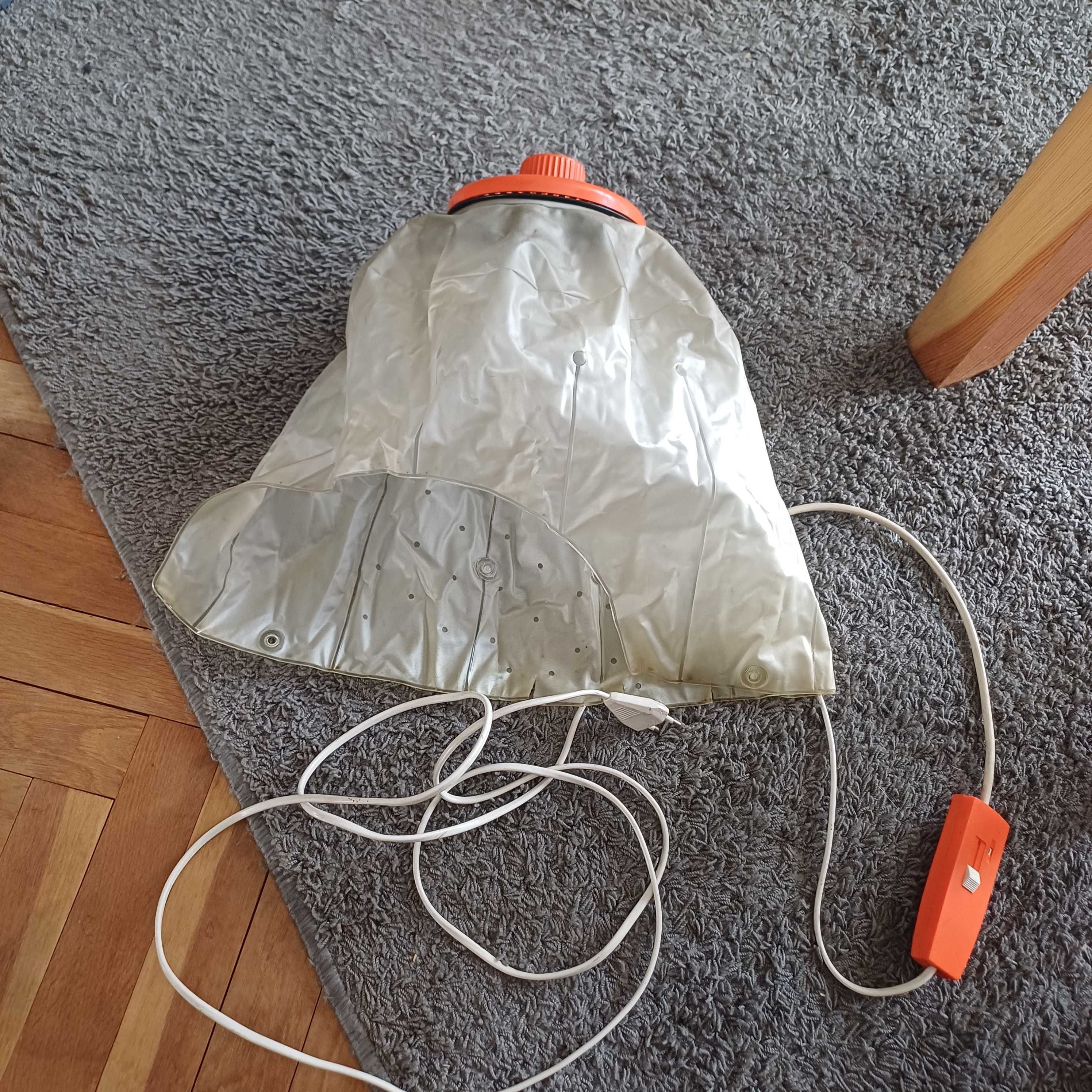 Suszarka do włosów PRL działa