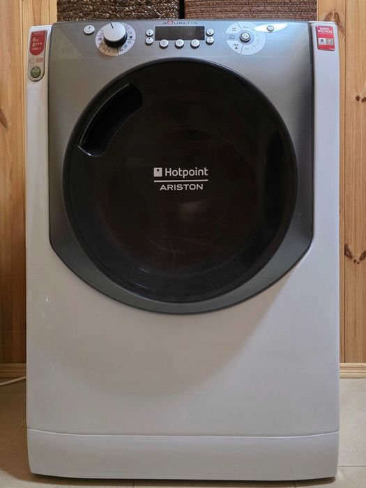 Hotpoint Ariston Пральна машина