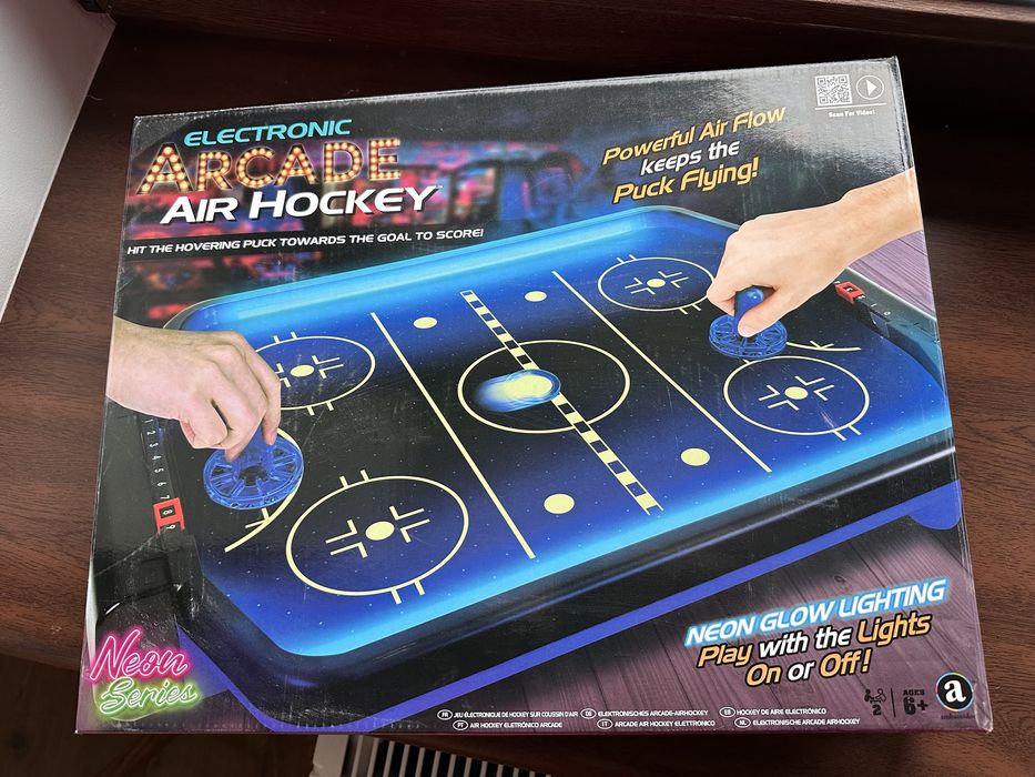 Аэрохоккей с неоновой подсветкой
