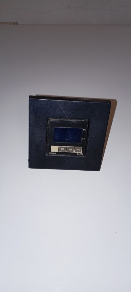 Controlador omron
