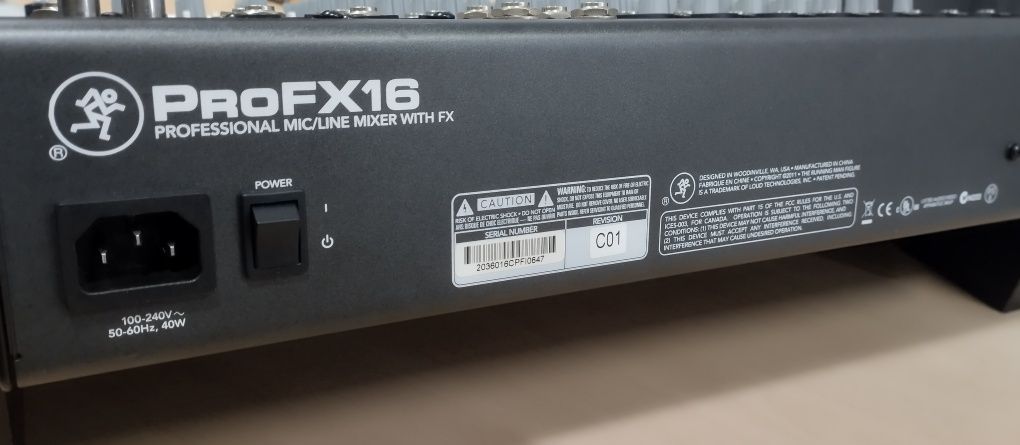 Mesa de Som ProFx16