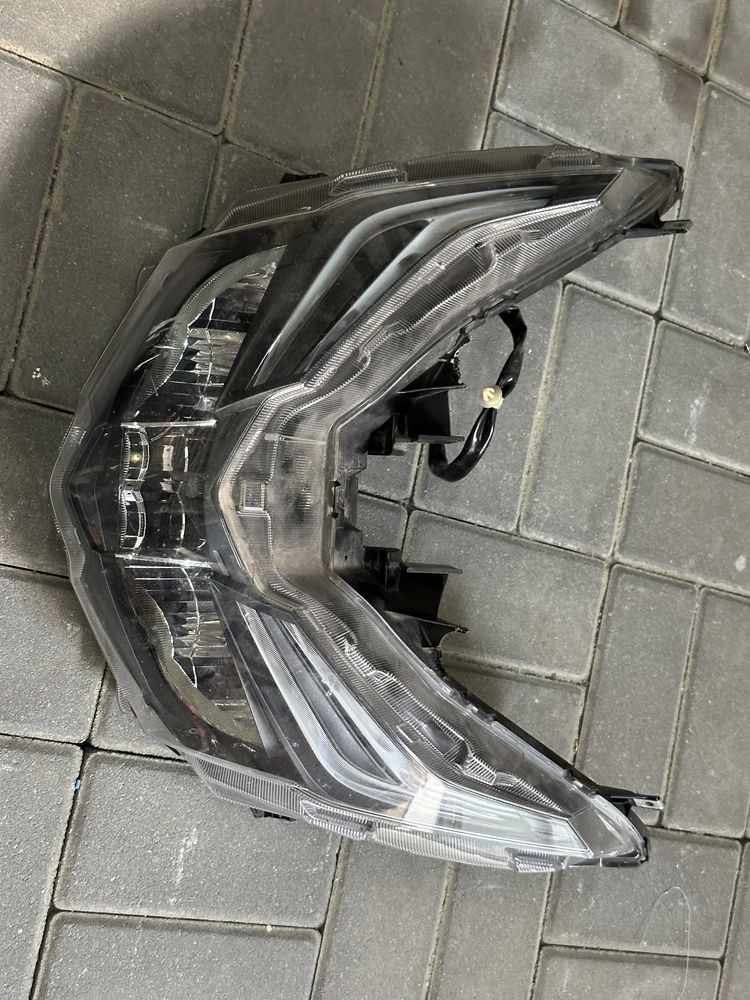 Lampa honda forza 125 rom 15-18 reflektor