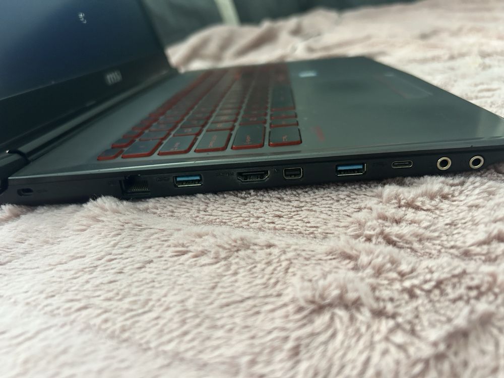Laptop MSI MS-16JD