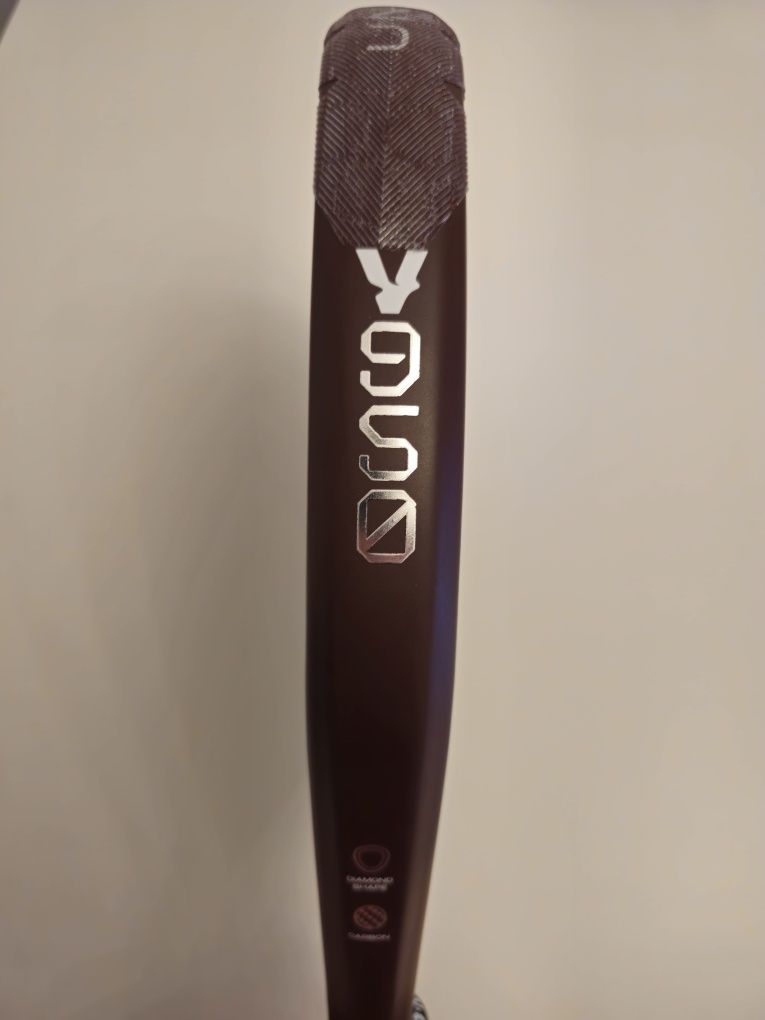 Raquete Volt V950 V4 nova