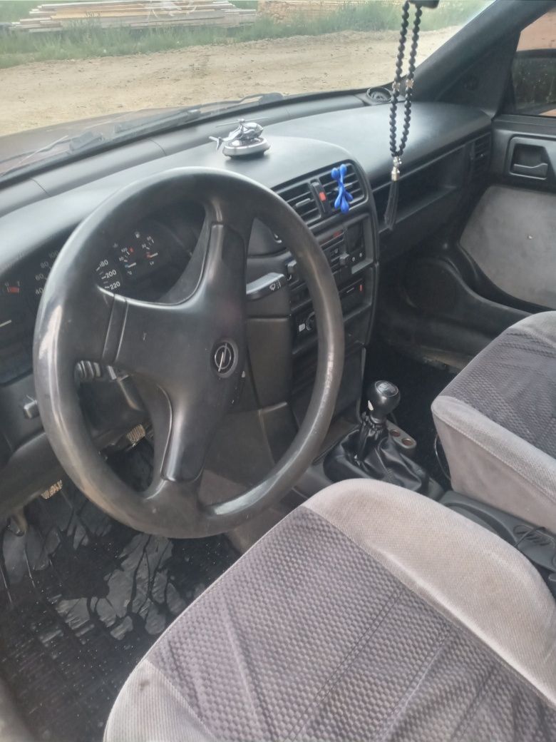 Opel Vektra В 1995р.