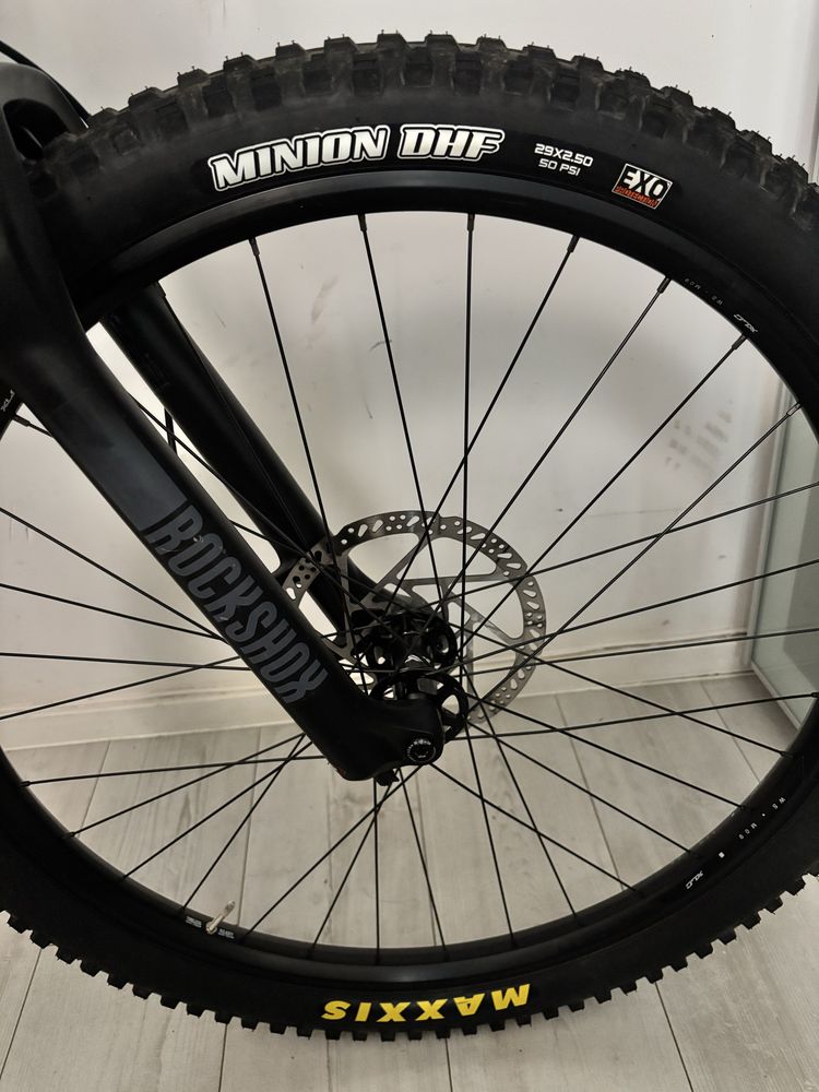 Dartmoor Primal 2 bafang 120Nm 690wh rockshox 35 gold 160mm air