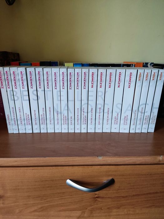 Niepełna kolekcja "Bestsellery na obcasach" wyd. Edipredse