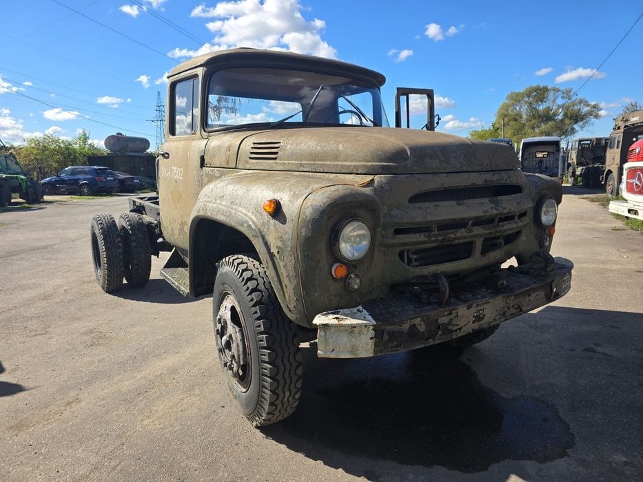 Ził 130 z wojska, pod zabudowę