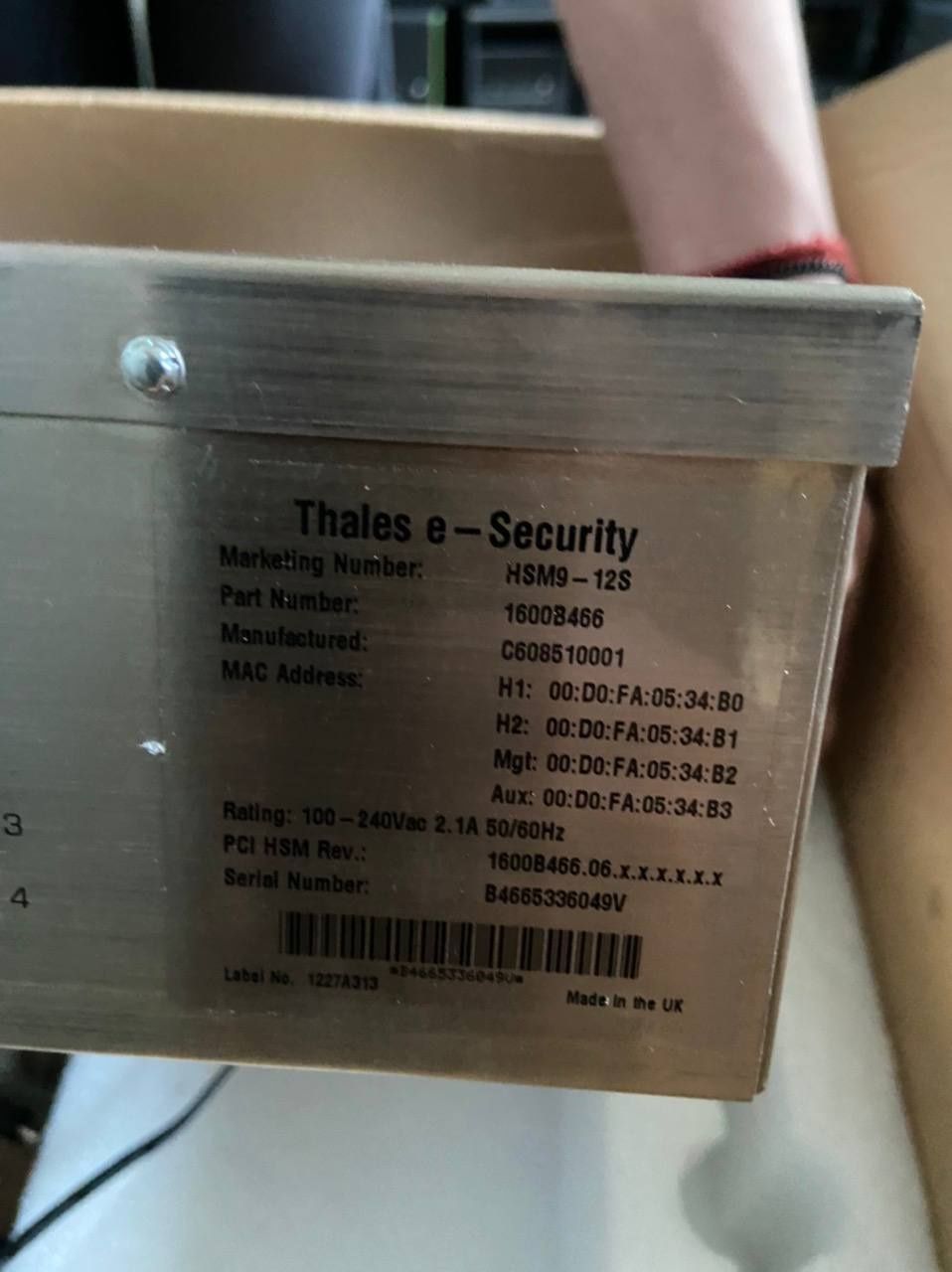 Апаратний модуль безпеки Thales HSM9-12S Payshield 9000