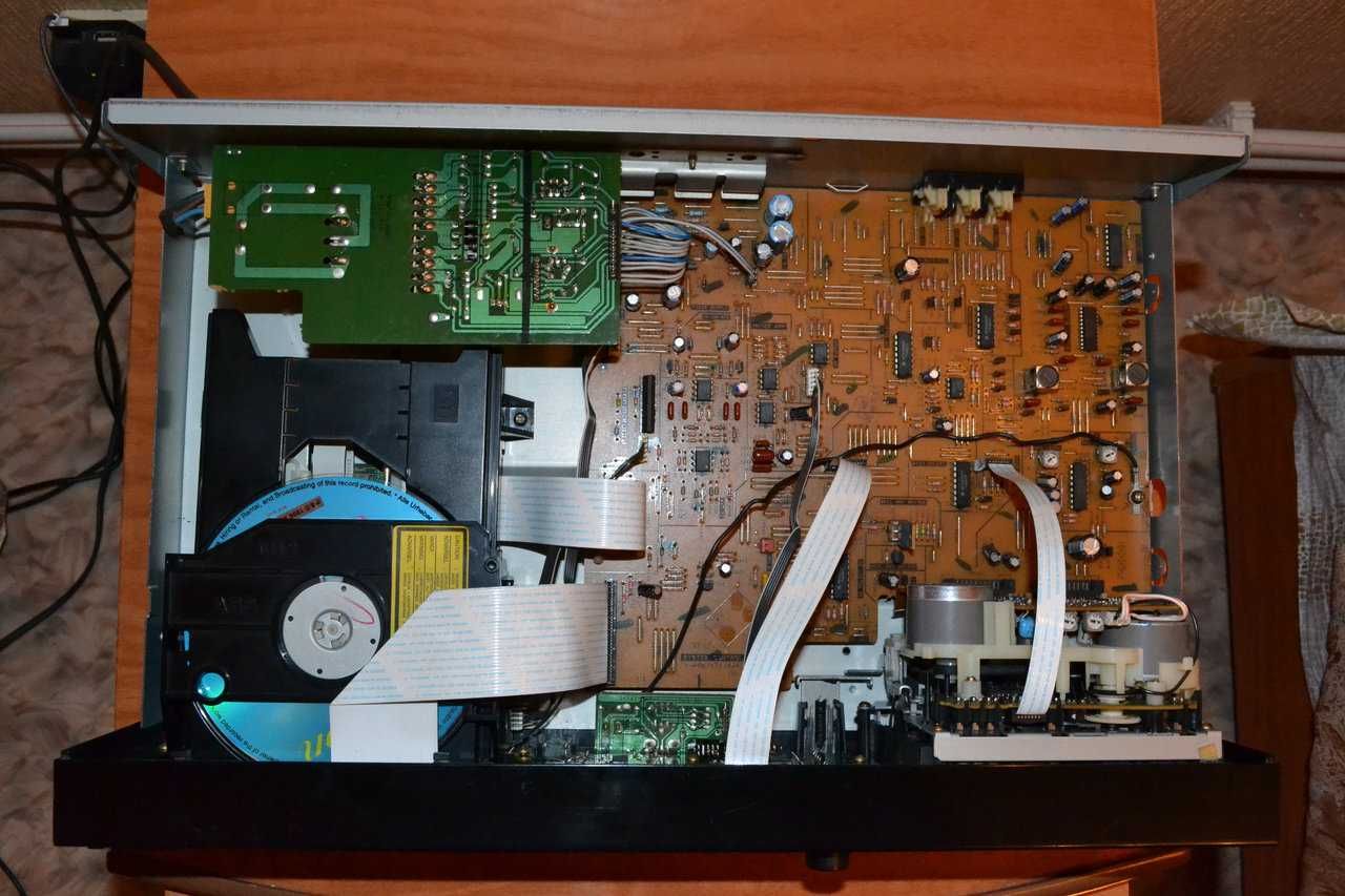 Касетна дека Sony TXD-R11