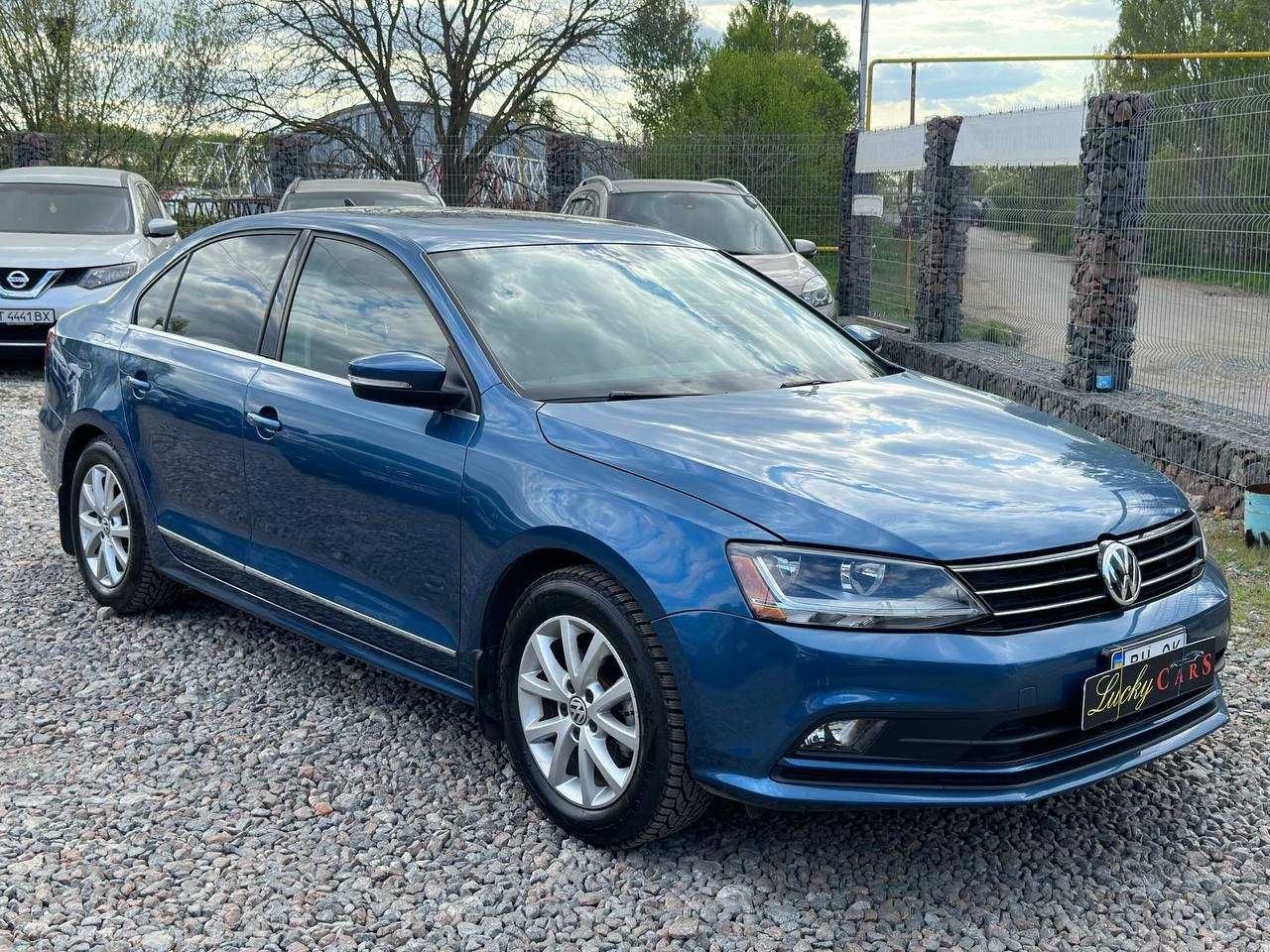 Авто Volkswagen Jetta 2017