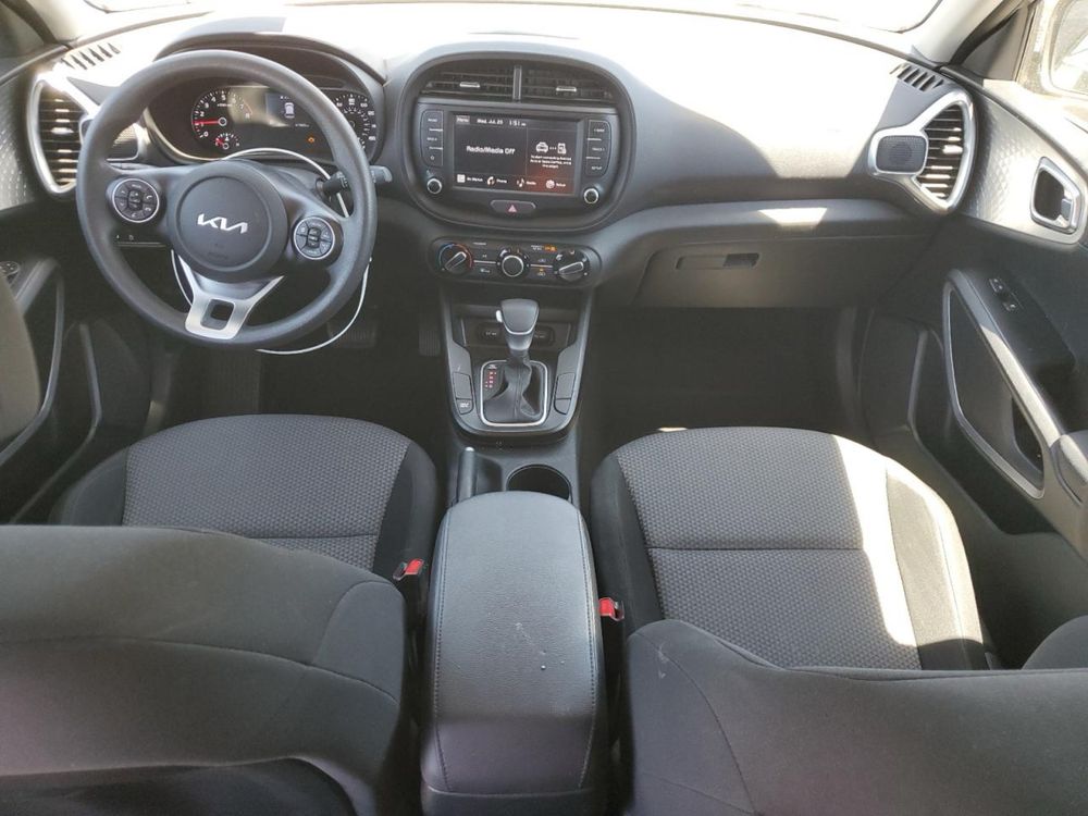 2022 Kia Soul LX ___