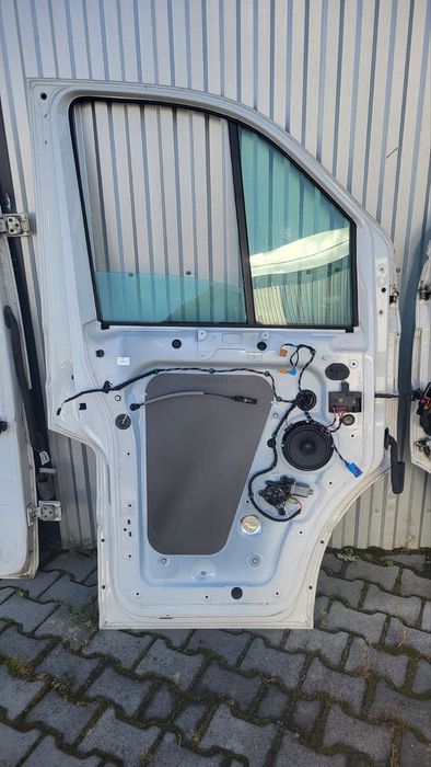 Дверь Двері Крафтер Бокові Задні Передні  Crafter Man TGE Дверь Крафте