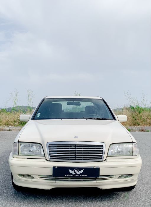Mercedes Benz C200 Aceitamos Passaporte/CPLP/Titulo