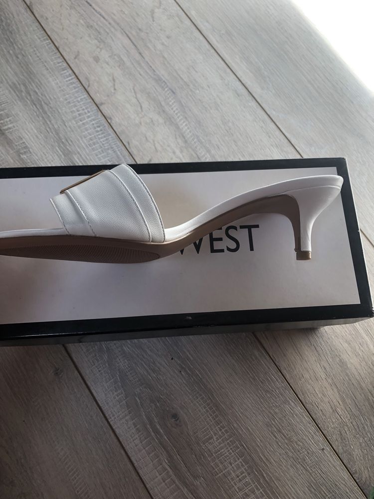 Босоножки NINE WEST