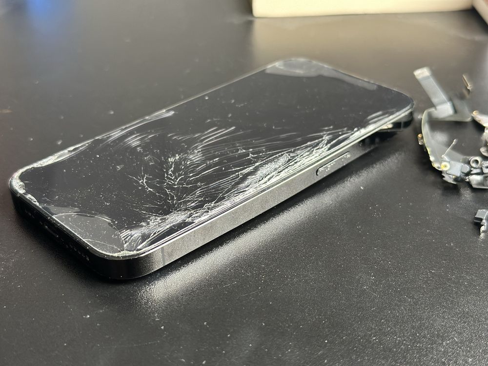iPhone 14 Pro 128GB uszkodzony pozostałości