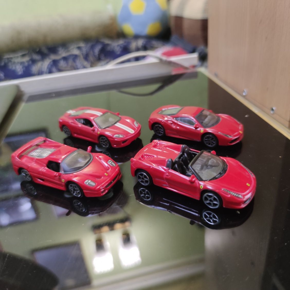 Автомоделі суперкарів Ferrari, бренду Bdurago, 1:64