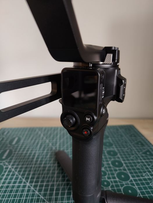 Profesjonalny gimbal Dji RS 4 Combo, nowy, gwarancja