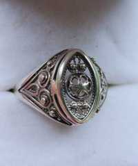 Piękny ażurowy pierścionek. Stare srebro. Rusek